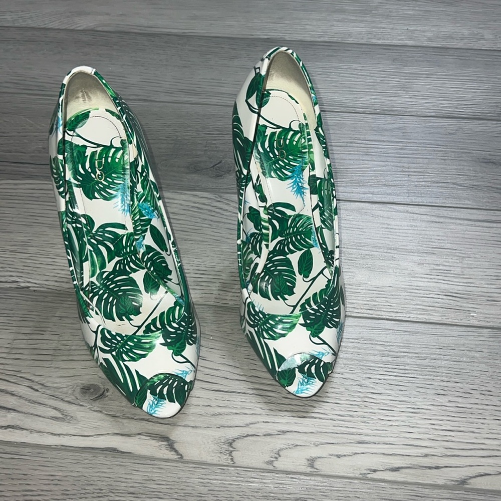 Aldo 8.5 peep toe